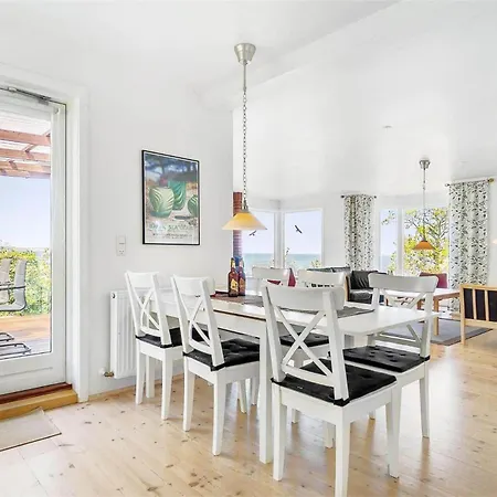 6676-allinge-sdr-strandvej-122 *