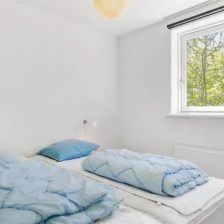 6676-allinge-sdr-strandvej-122 *