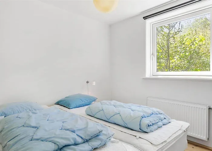 6676-allinge-sdr-strandvej-122 *